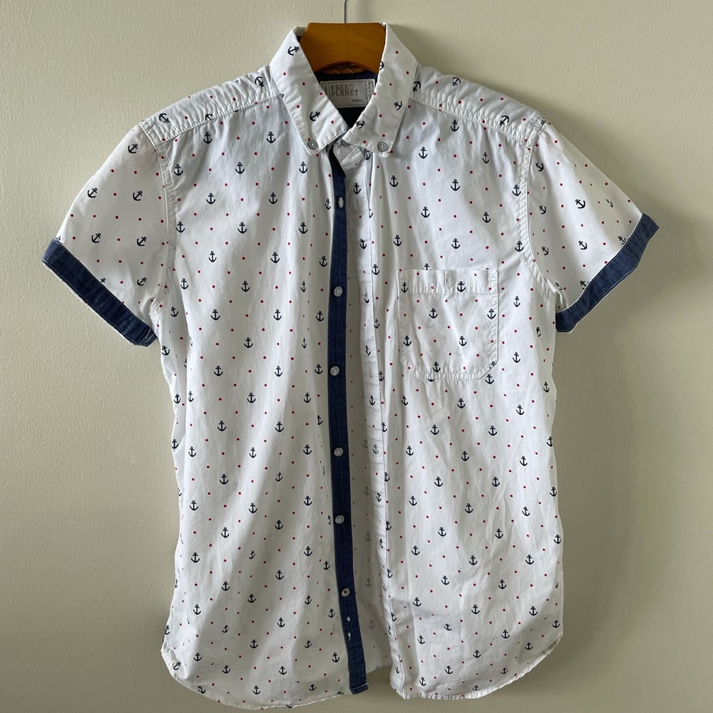 Free Planet White Short Sleeve button down